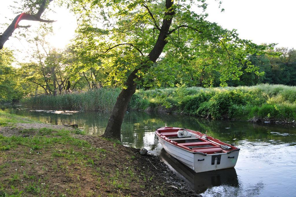 Philoxenia Beach Vrasná エクステリア 写真